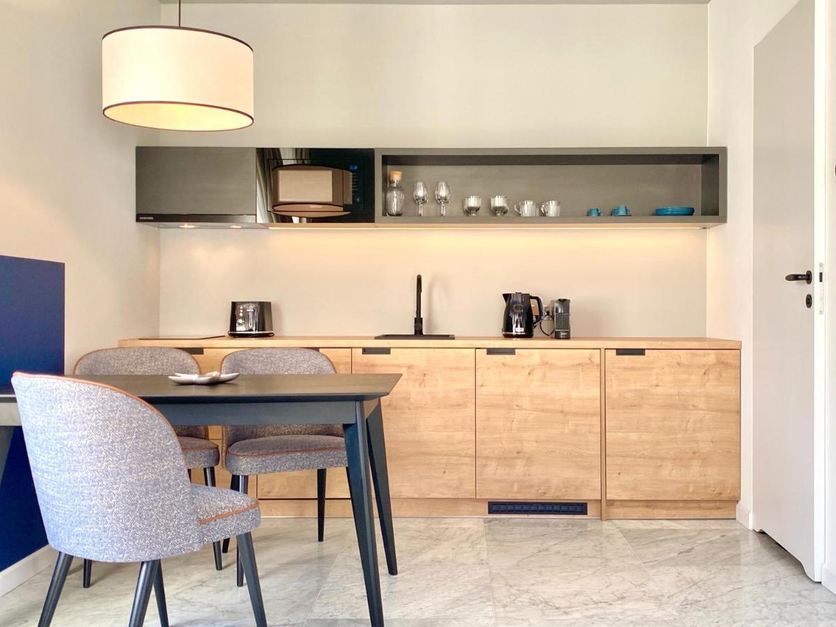 Aparthotel H11 5*