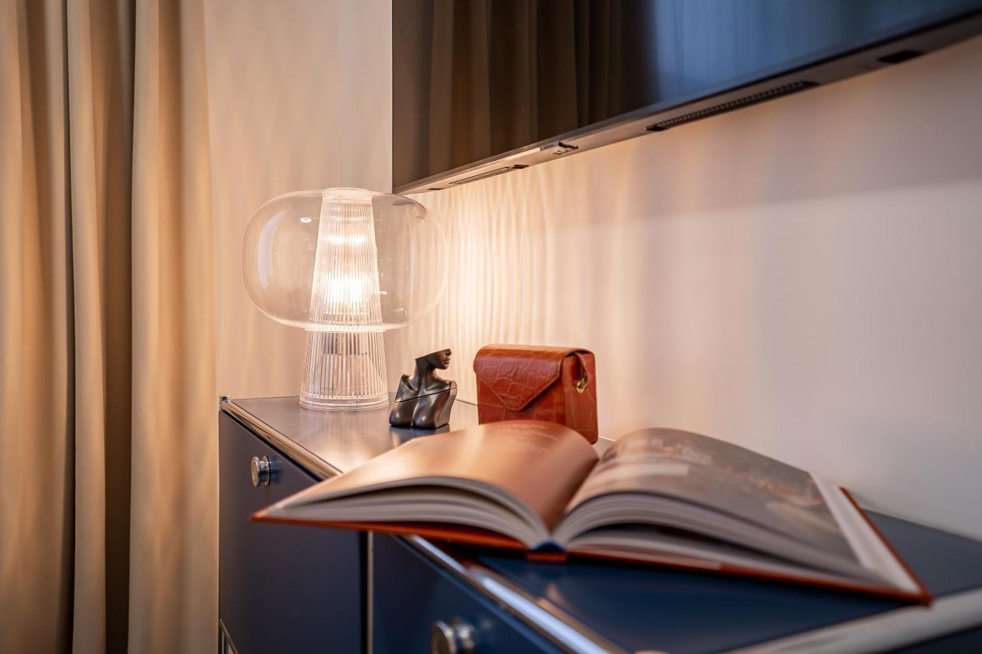 H11 Hotel apartamentowy 5*